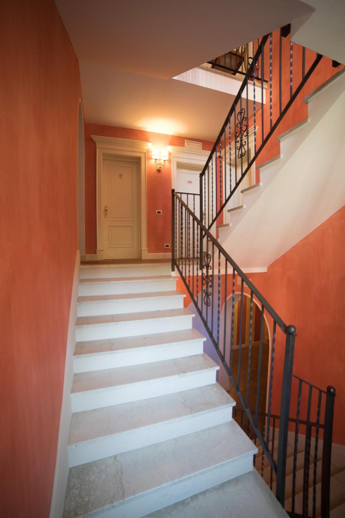 Residenza Dei Fiori Aparthotel Cannero Riviera Bagian luar foto