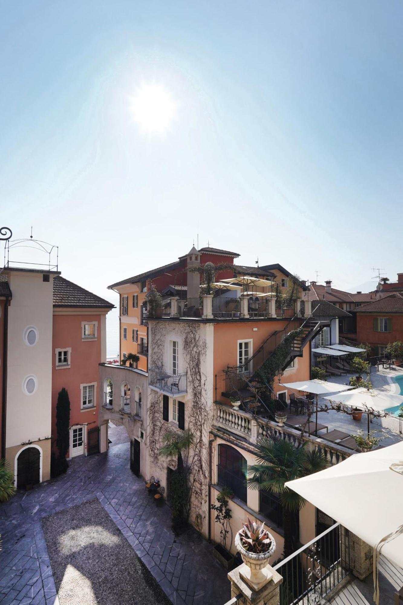 Residenza Dei Fiori Aparthotel Cannero Riviera Bagian luar foto