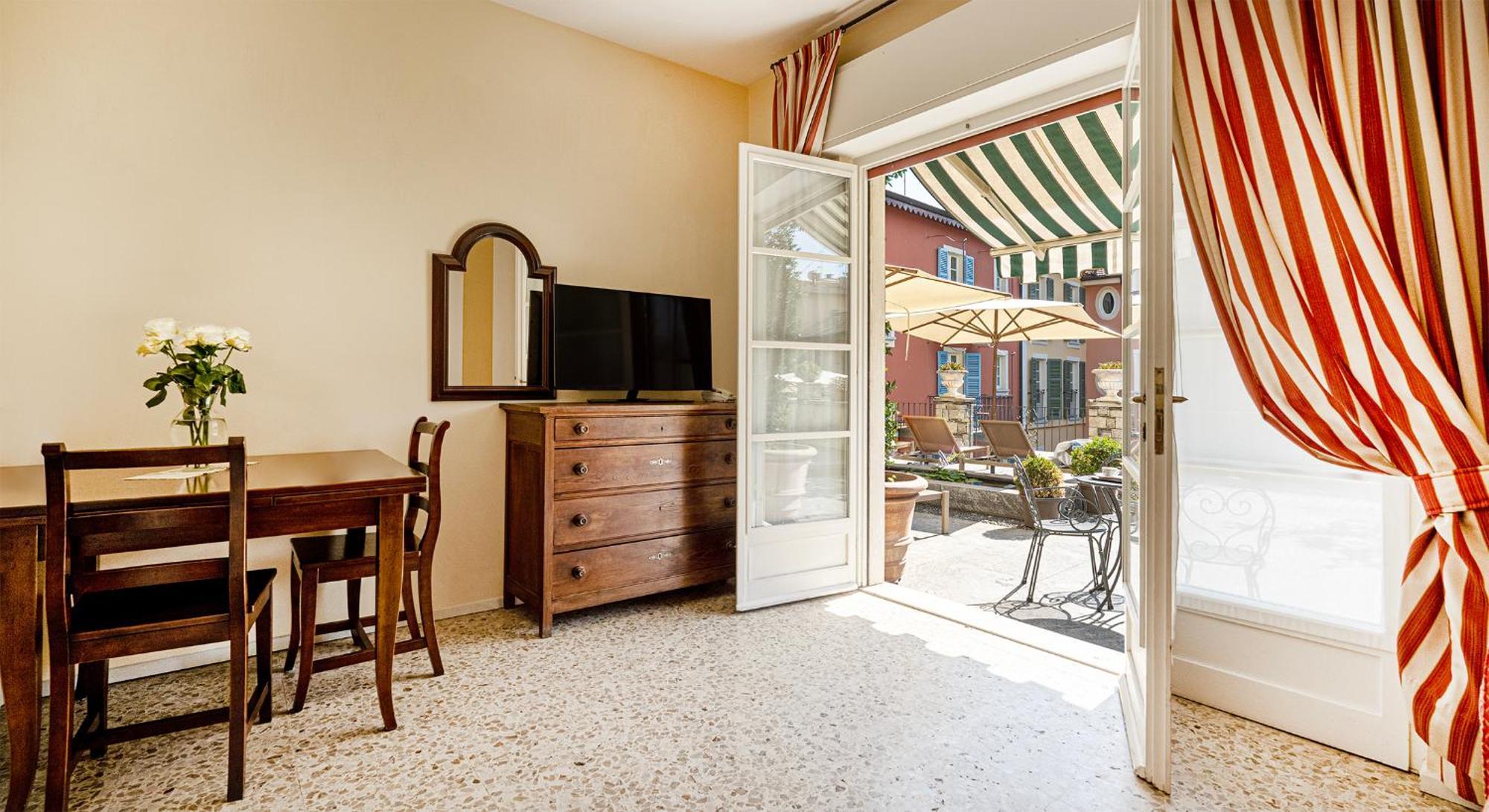 Residenza Dei Fiori Aparthotel Cannero Riviera Bagian luar foto