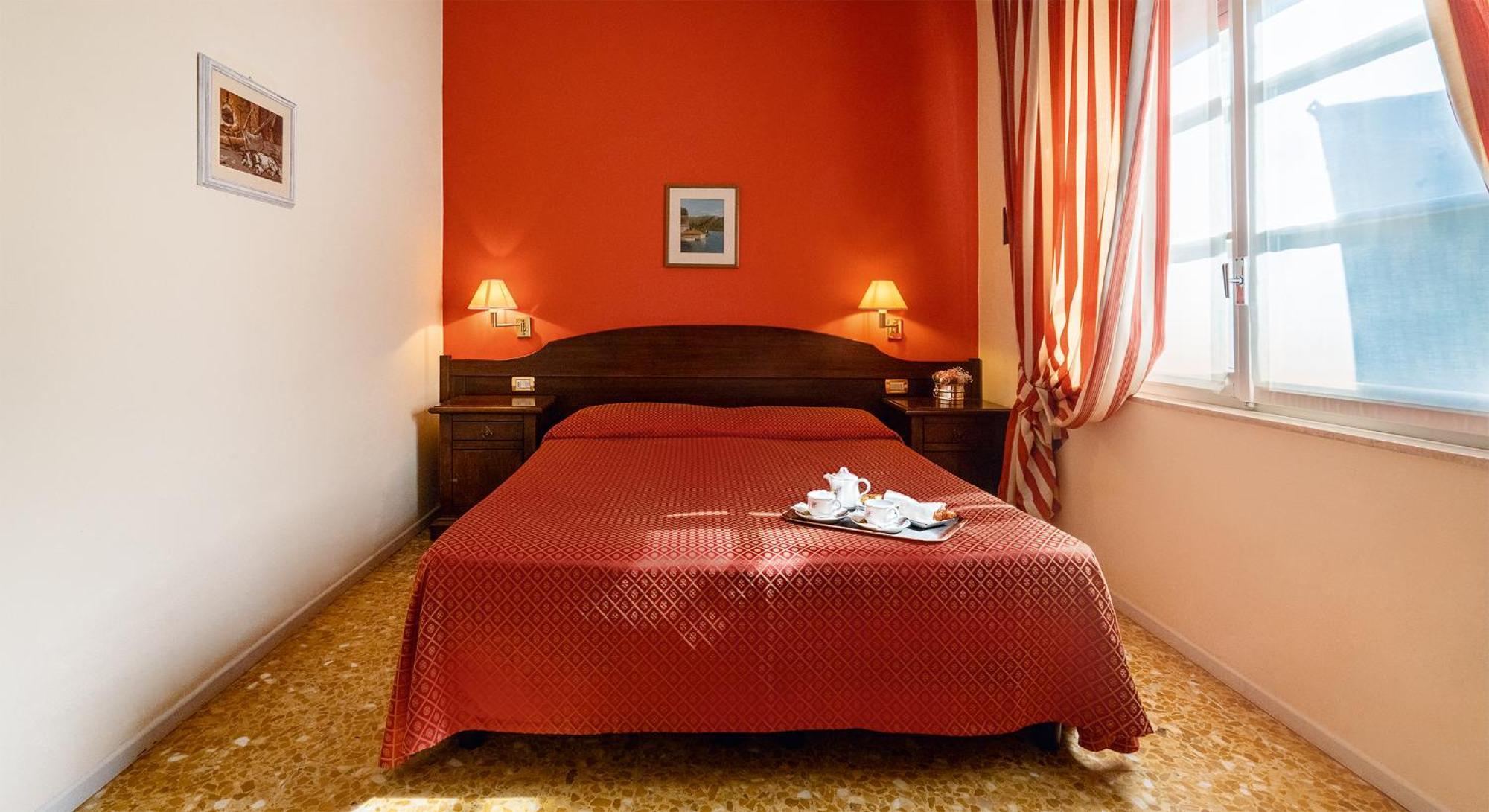 Residenza Dei Fiori Aparthotel Cannero Riviera Bagian luar foto