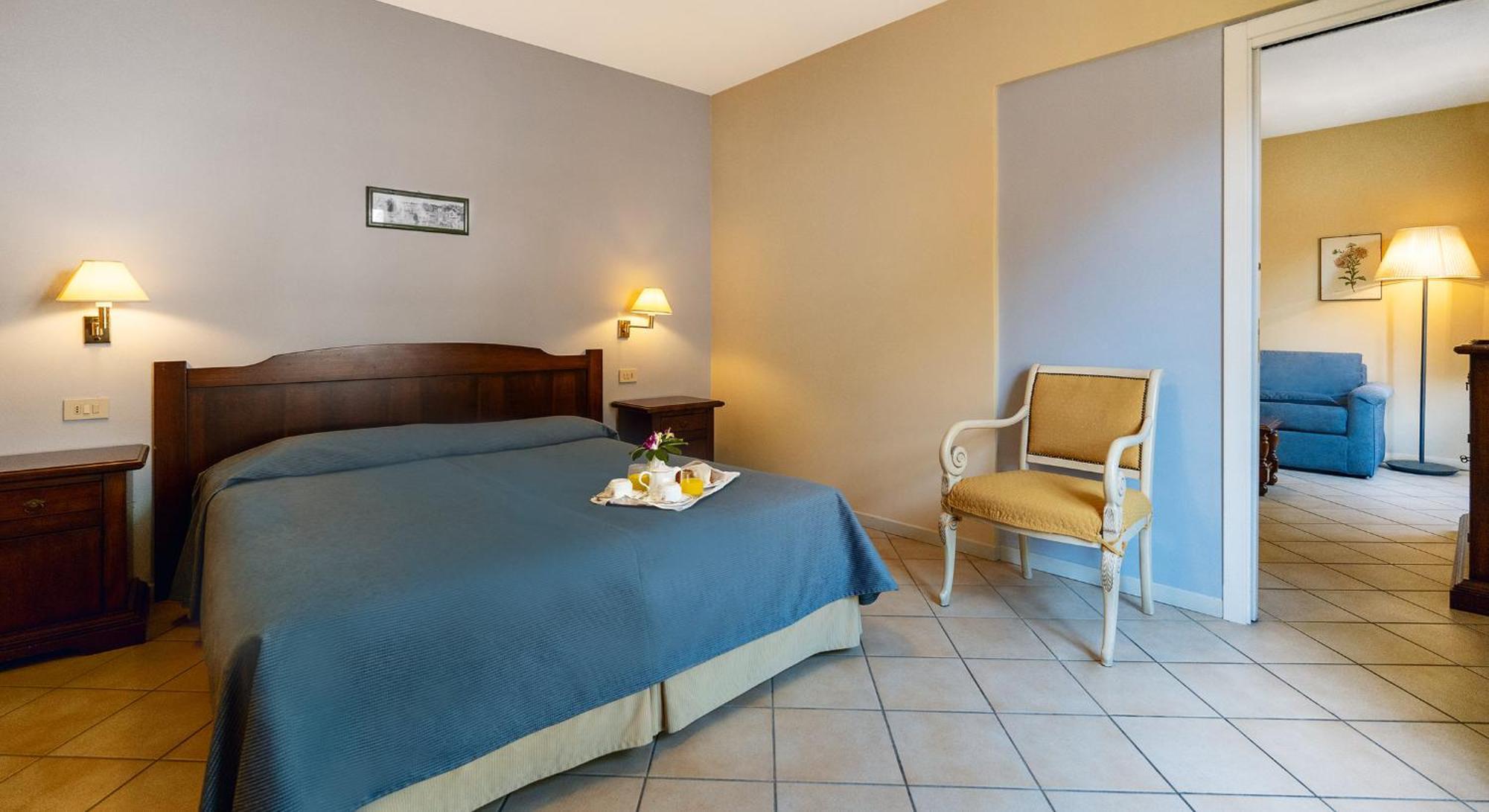 Residenza Dei Fiori Aparthotel Cannero Riviera Bagian luar foto